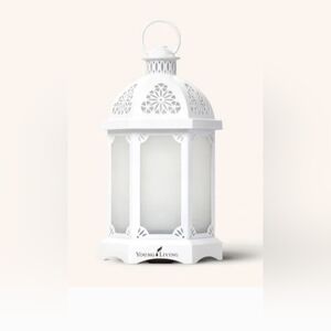 ⭐️⚡️ NWT Young Living Lantern Diffuser in White